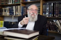 בחסות השר מש"ס: ביזוי של הרב הראשי לירושלים