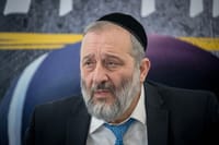 אריה דרעי: בתקשורת הפכו את בני ברק למצורעים