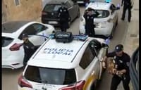 צפו: כך משטרת ספרד משמחת תושבים בהסגר