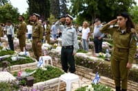 עתירה לבג"צ: אפשרו לעלות לקבר ביום הזיכרון