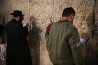 קצר על הפרשה | מה גדול; לימוד תורה או שירות בצבא?
