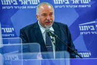 ליברמן: יש ישיבות שמצאו בהן מאות חולים