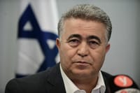 הבחירות לנשיאות המדינה: פרץ נפגש עם ח"כים חרדים
