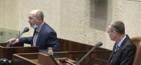 התנצחות בין לוין לניסנקורן: "אל תטיף לנו מוסר". צפו