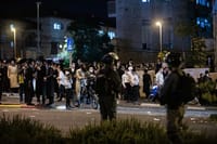 ארבעה שוטרים נפצעו בעימותים במודיעין עלית