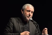 עמית סגל תפס את מאיר כהן על חם