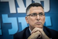 סקר דרמטי: לפיד מזנק; סער מתרסק לחד ספרתי