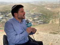 סמוטריץ': "בנט שועט לעבר ממשלה עם תומכי טרור"