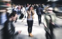 מחריד: כך הותקפה יהודייה בדרום תל אביב | האזינו: