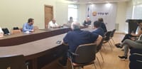 הגוש של לפיד נפגש כעת בכנסת: נציגי ימינה נעדרים