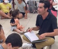צפו: אביב גפן ירד לשמח את ילדי הדרום במקלטים