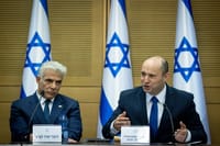 דיווח: חיכוך ראשון בין נפתלי בנט ליאיר לפיד