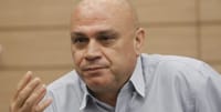 סערת חוק איחוד משפחות: השר פריג' נגד הקואליציה