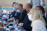 קבינט הקורונה דן בהגבלות: נסיון למנוע סגר בחגי תשרי