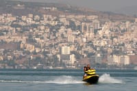 נעדר בכנירת: כוחות שיטור בחיפוש אחר גבר כבן 30