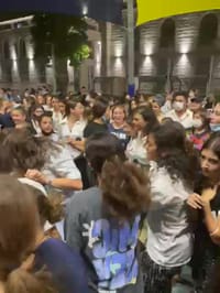 צפו: איילת שקד מפזזת בהקפות שניות