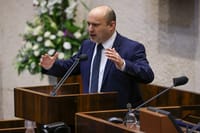 בנט: להגביל את הכוח הפוליטי של החרדים