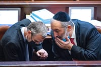 סערת איכוני השב"כ: האופוזיציה בהצעה מפתיעה