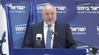 ליברמן הודיע: הדלק יוזל בחצי שקל לליטר