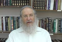הסערה באולפנת שעלבים | רב היישוב בתגובה ראשונה