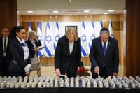 נשיאת הבונדסטאג מדליקה נרות בכנסת (נועם מוסקוביץ', דוברות הכנסת)