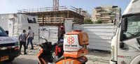 שיפוד ננעץ בראשו של פועל בבת ים – מצבו קשה