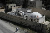 מח"ט שומרון רועי צוויג ושני מתפללים נפצעו בפיגוע ירי
