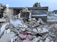 הכפר נהרס כליל: רעידת אדמה קטלנית בדרום איראן