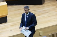 אחרי הפרידה משקד: הנדל לא יתמודד בבחירות לכנסת