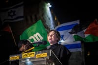 בעקבות פרישת הורוביץ: מתחזק הלחץ על גלאון