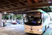 40 נשים ננעלו בתוך אוטובוס; חלקן התעלפו