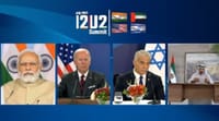 לפיד במפגש עם מנהיגי הודו והאמירויות: העולם צופה בנו