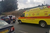 שני רוכבי אופנוע נפצעו קשות בתאונה בירושלים
