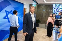 הנדל על העתירה של יש עתיד: פופוליזם
