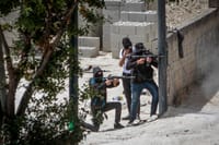 ג'נין: מחבלים ירו מאחורי אמבולנס, רופא נפגע