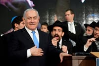 רבה של כפר חב"ד על ההקפות: "חילול שם שמים"