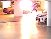 רחובות: נעצר חשוד שהצית את רכבה של גרושתו. צפו
