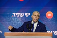 לפיד: נתניהו משקר בתקווה שהסערה תעלם