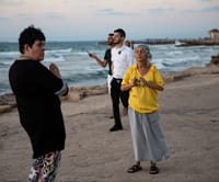 משרד הבריאות: הרחצה בחלק מחופי המרכז מסוכנת