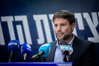 סמוטריץ' מצטרף לקריאה לבטל את המשלחת בירדן