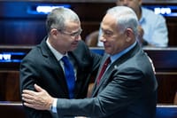 עמית סגל: זה האדם היחיד שיכול למתן את נתניהו ולוין