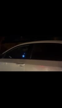 חשד לניסיון חטיפה: ניסו להכניס צעירה לרכב בכוח