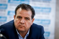 מהומה בכנסת: ח"כ עודה כינה את נתניהו "רוצח השלום" והורד בכוח