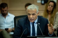 לפיד נפגש עם בר דוד: לוחץ על השבתת המשק