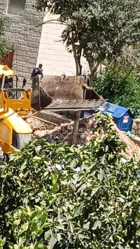 טרקטור פגע בכבל וגרם להפסקת חשמל בירושלים
