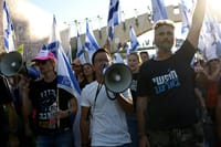 ראשי המחאה נגד גנץ: "תסתום את הפה, טיפש"