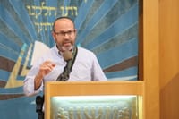 מרגש: אב החטוף ישמש כשופט בחידון התנ״ך העולמי