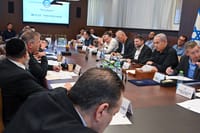 הקבינט החליט: שורת מענקים לעובדים ועסקים