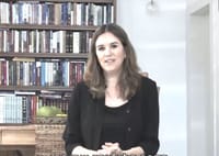אמילי עמרוסי: להיות אמא בזמן מלחמה. צפו