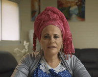הסרוגה ששבעת בניה וחתניה נלחמים בחזית. צפו